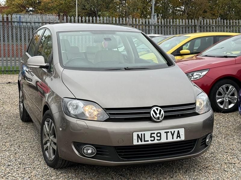 Bronze Used 2009 VW Golf Plus Cross SE MPV | £4,399 (Fair price) - Image 1/4