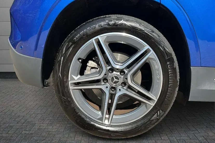 Used Mercedes GLA220 Executive 187 HP (137 kW) 2024 Spectral blue SUV