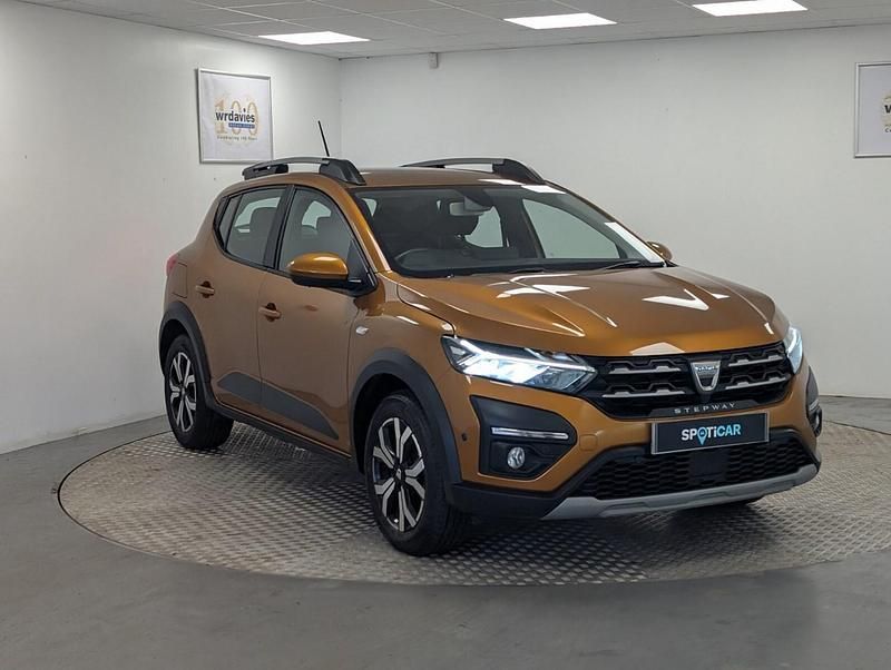 Used Dacia Sandero Prestige 89 HP (65 kW) 2022 Orange Hatchback