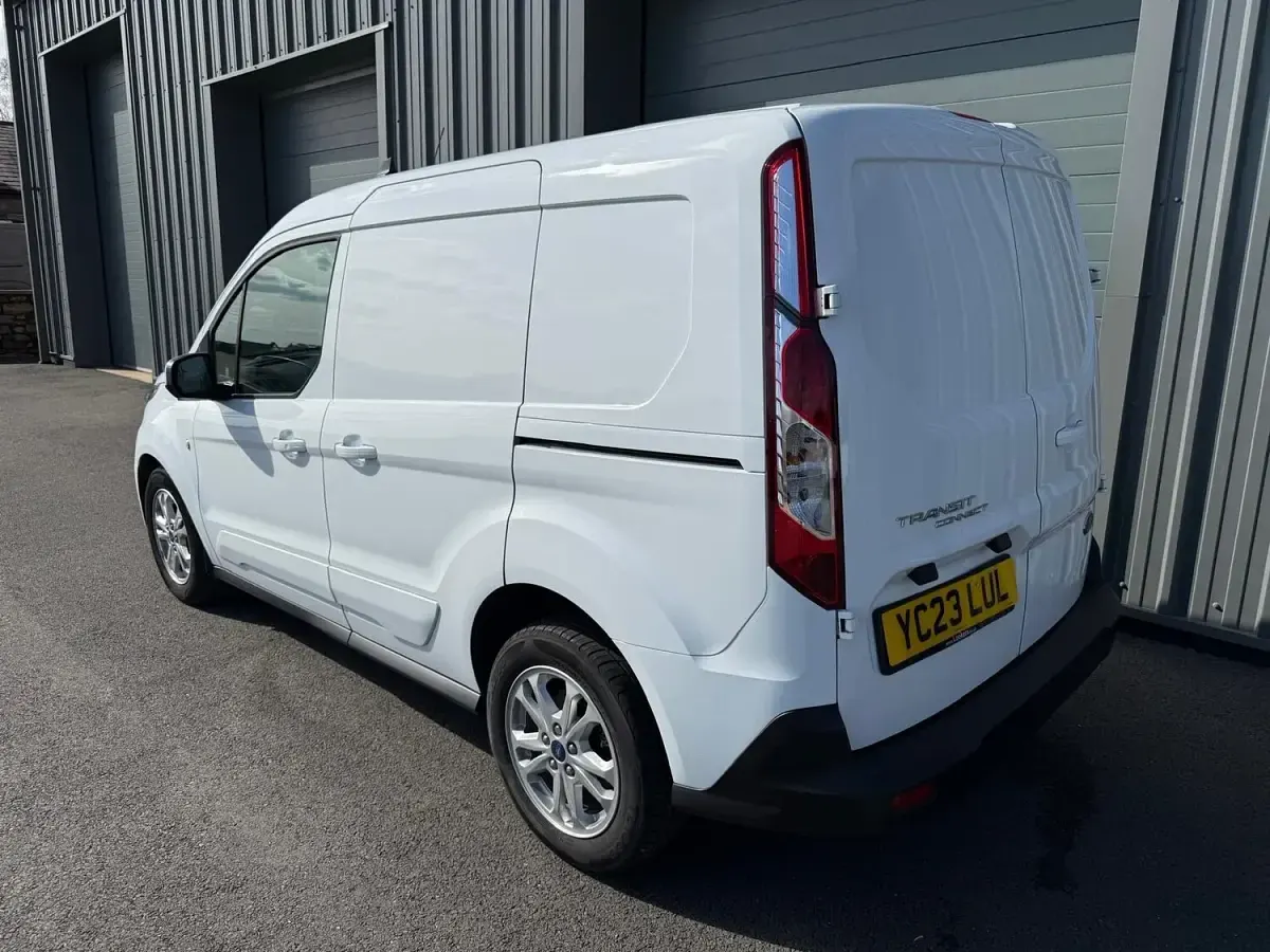 Used Ford Transit Connect Limited 100 HP (73 kW) 2023 White MPV