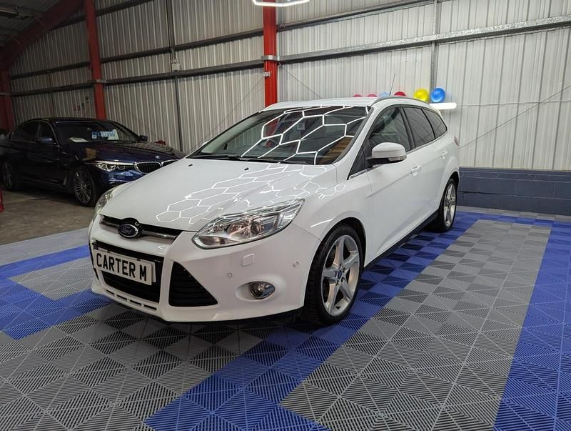 Używany Ford Focus Titanium X 180 KM (132 kW) 2013 Biały Kombi