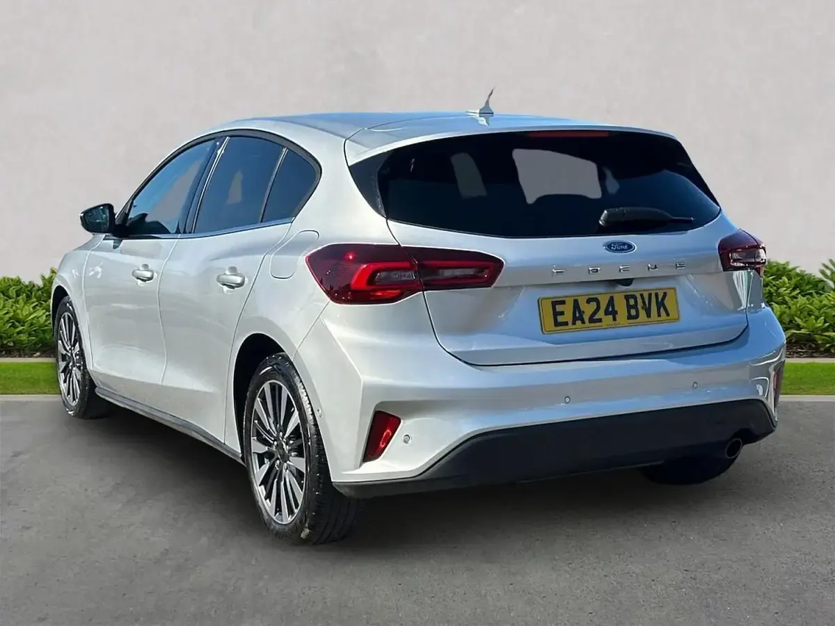 Używany Ford Focus Titanium X 2024 Srebrny Hatchback