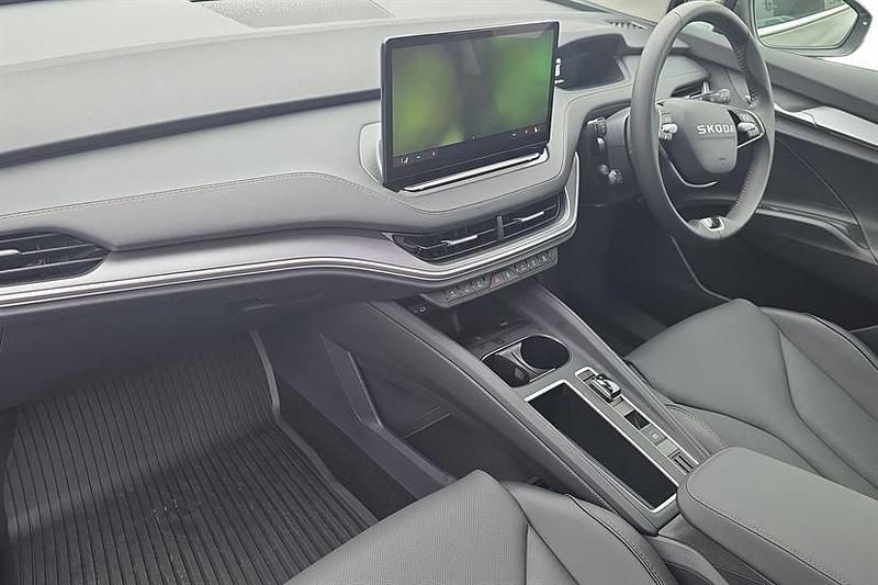 Used Skoda Enyaq iV 210 kW (286 HP) 2025 Olive green SUV