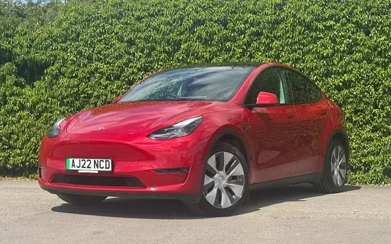 Used Tesla Model Y Long Range AWD 286 kW (389 HP) 2025 SUV
