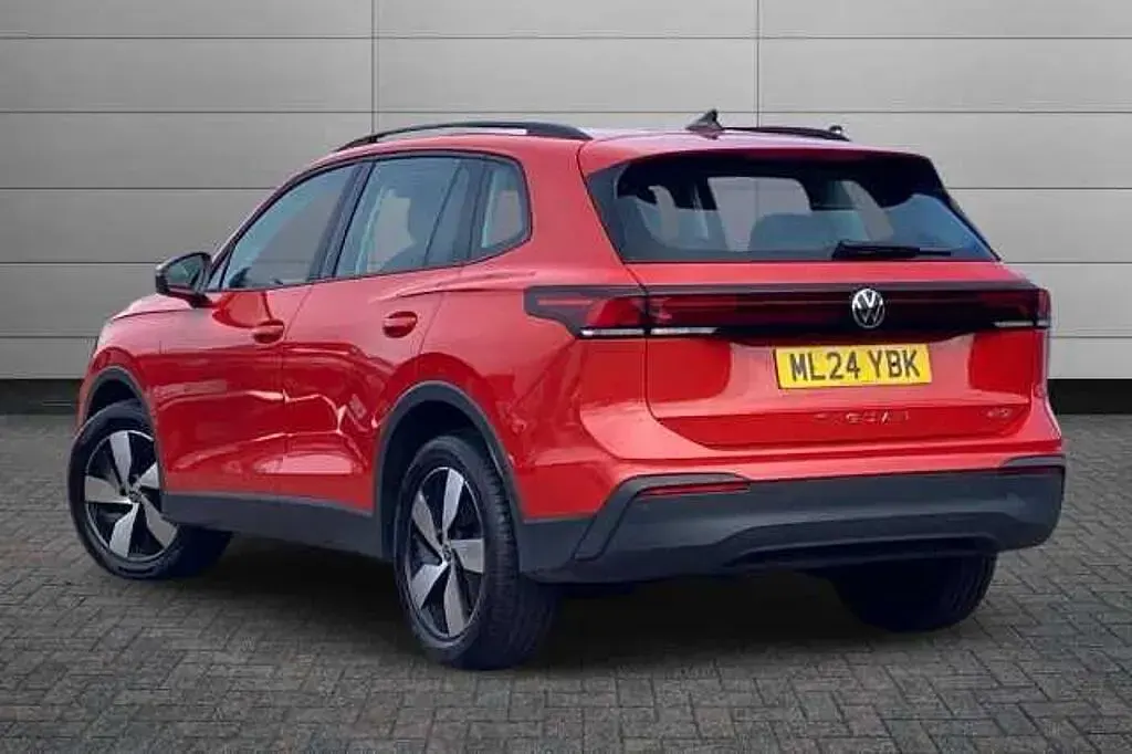 Used VW Tiguan Edition 150 HP (110 kW) 2024 Urano grey SUV