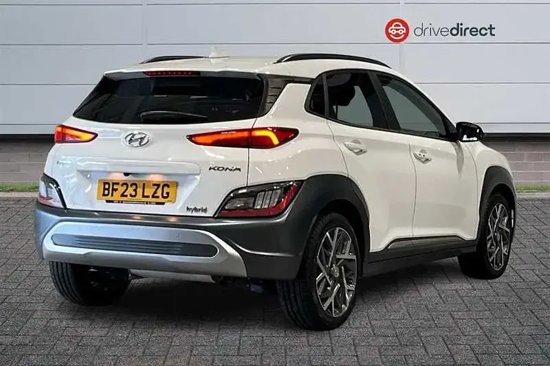 Used Hyundai Kona Premium 141 HP (103 kW) 2023 White SUV