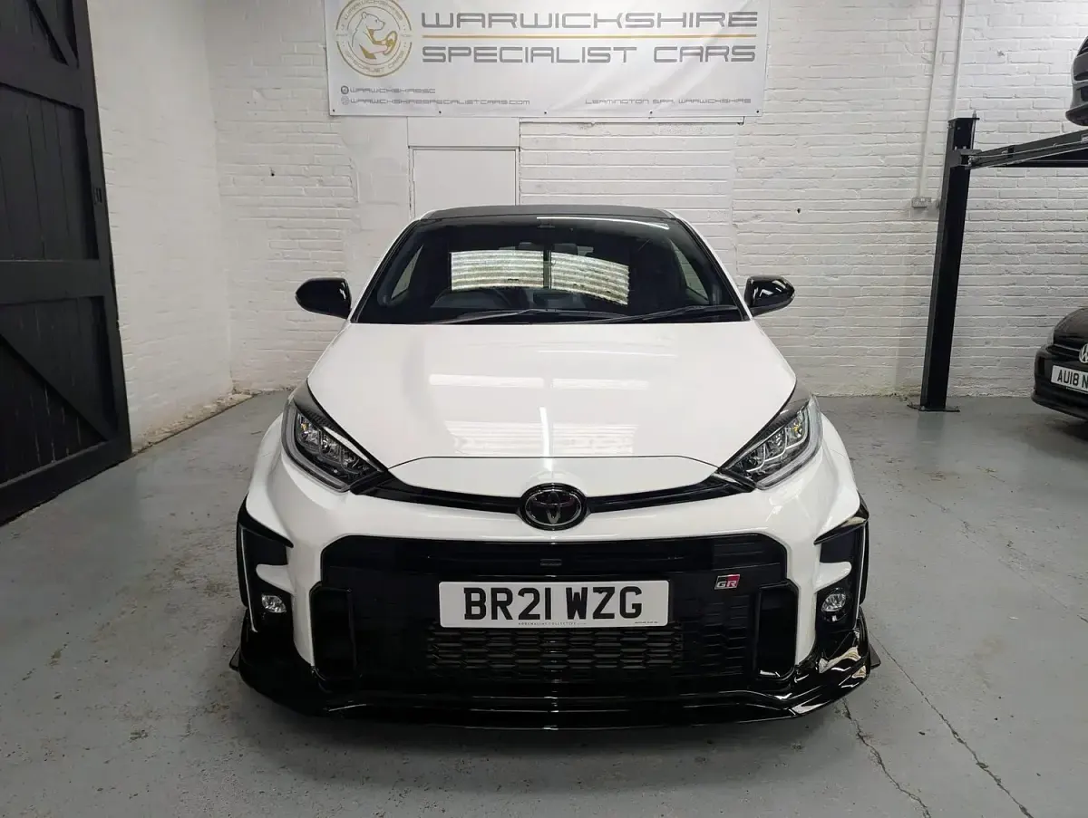 Used Toyota Yaris 2021 White Hatchback