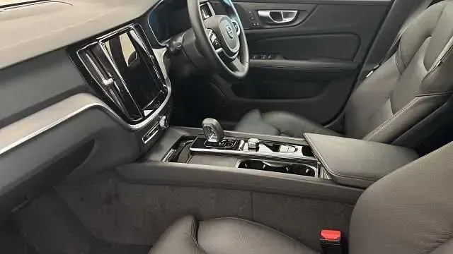 Used Volvo V60 Plus 197 HP (144 kW) 2025 Aurora silver Estate