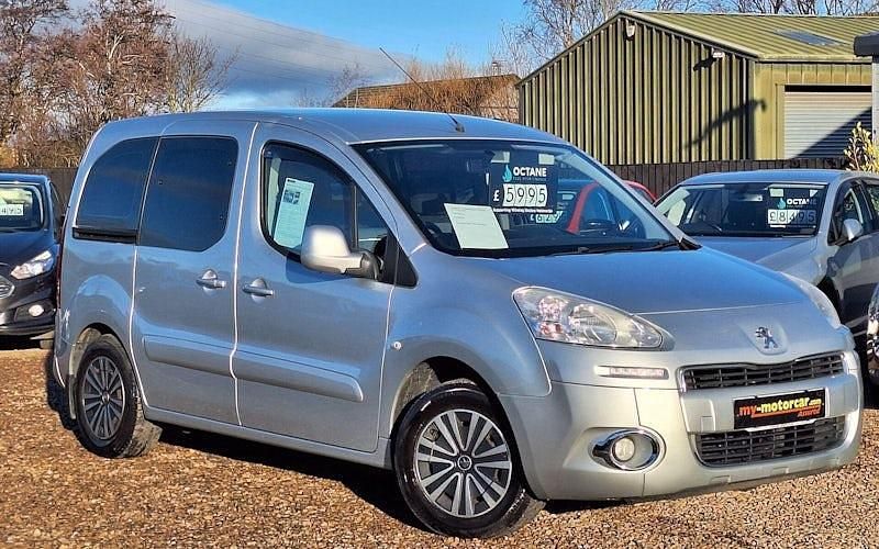 Used Peugeot TePee S 92 HP (67 kW) 2014 Estate