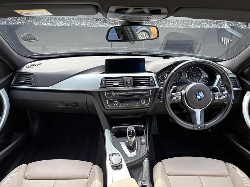 Begagnad BMW 320 M Sport 2015 Grå Kombi