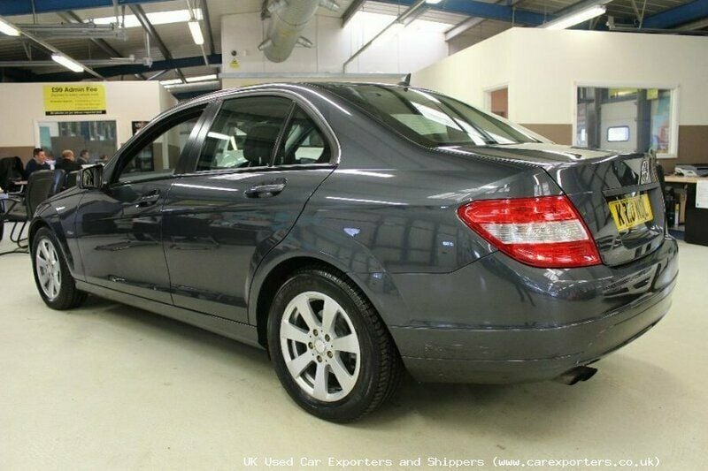 Used Mercedes C180 156 HP (114 kW) 2010 Sedan