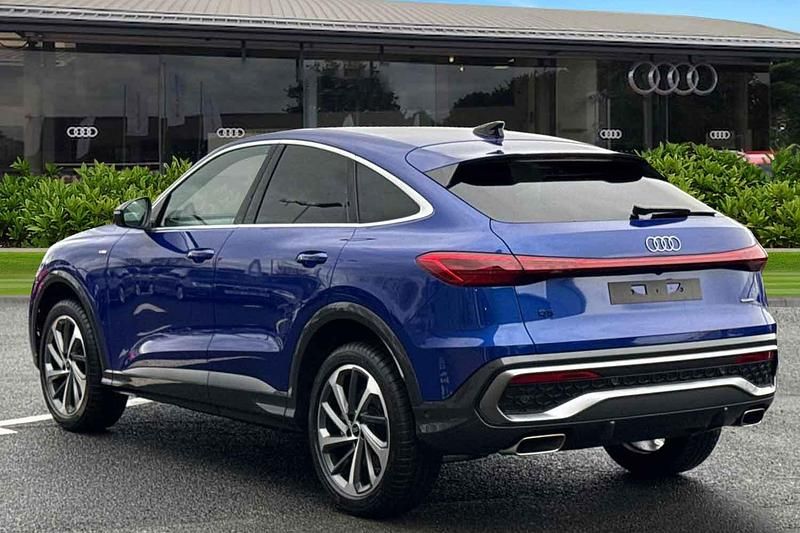 New Audi Q5 Sportback S-Line 204 HP (150 kW) 2025 Blue SUV