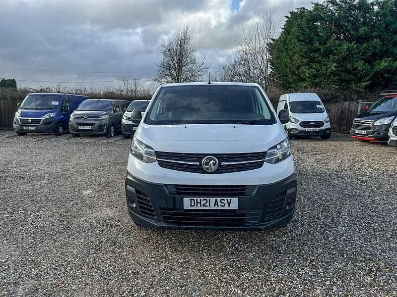 Used Vauxhall Vivaro Edition 100 HP (73 kW) 2021 White MPV
