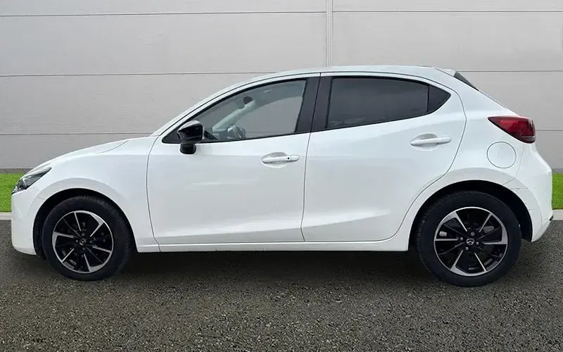 Used Mazda 2 Homura-Aka 116 HP (85 kW) 2023 White Hatchback