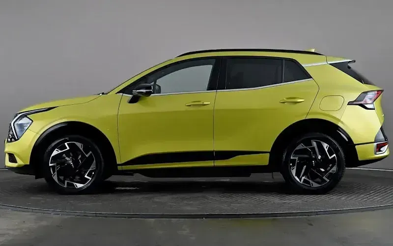 Used Kia Sportage GT-Line 265 HP (194 kW) 2023 Yellow SUV