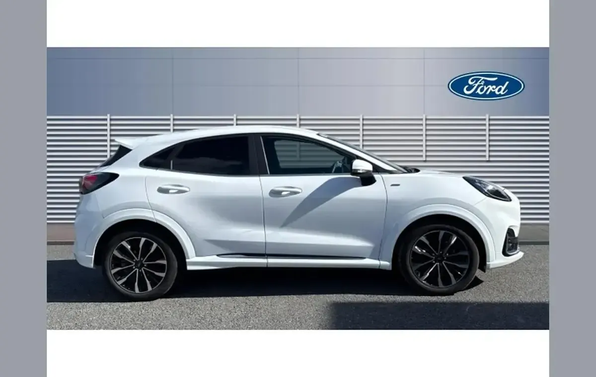 Used Ford Puma ST-Line 155 HP (114 kW) 2023 White SUV