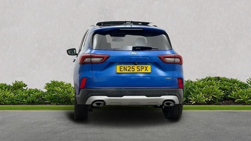 Usado Ford Kuga Active 243 CV (178 kW) 2025 Azul SUV
