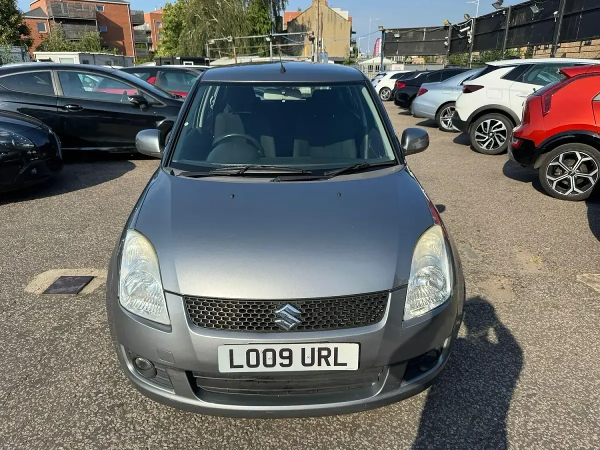 Used Suzuki Swift GLX 102 HP (75 kW) 2009 Grey Hatchback