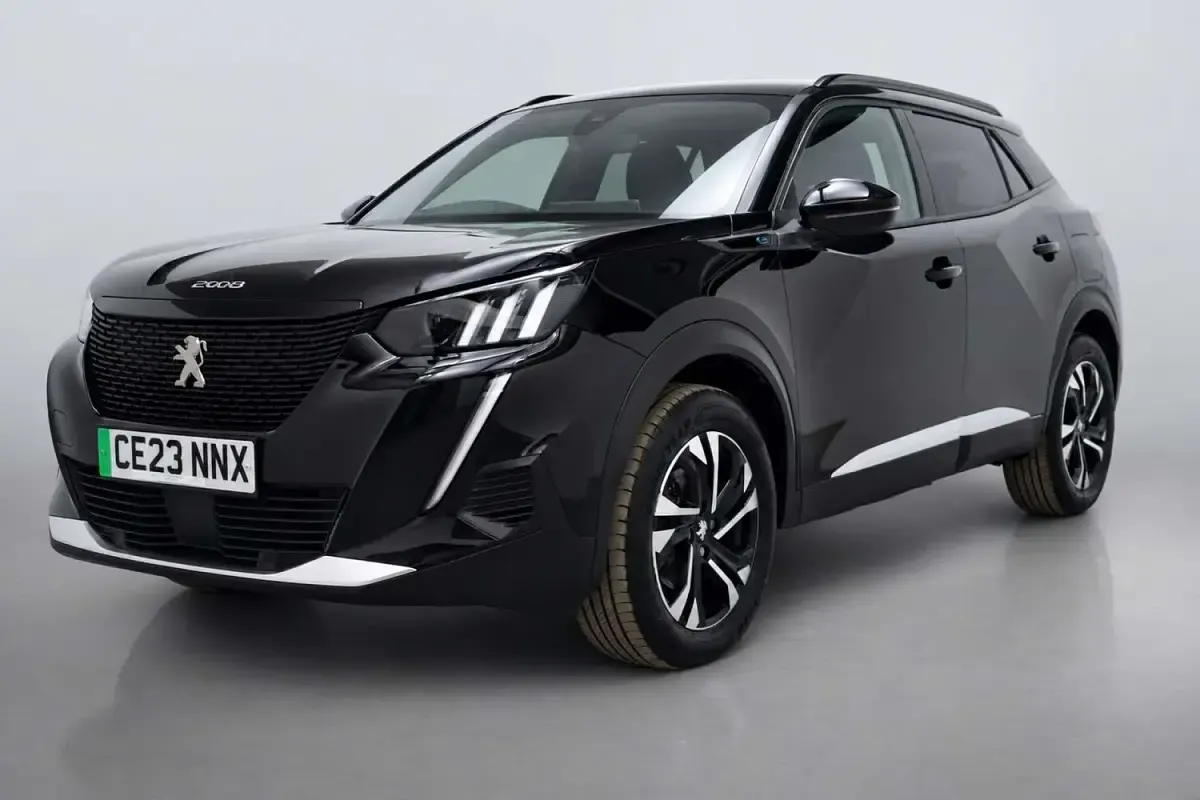 Used Peugeot e-2008 GT 100 kW (136 HP) 2023 Black SUV