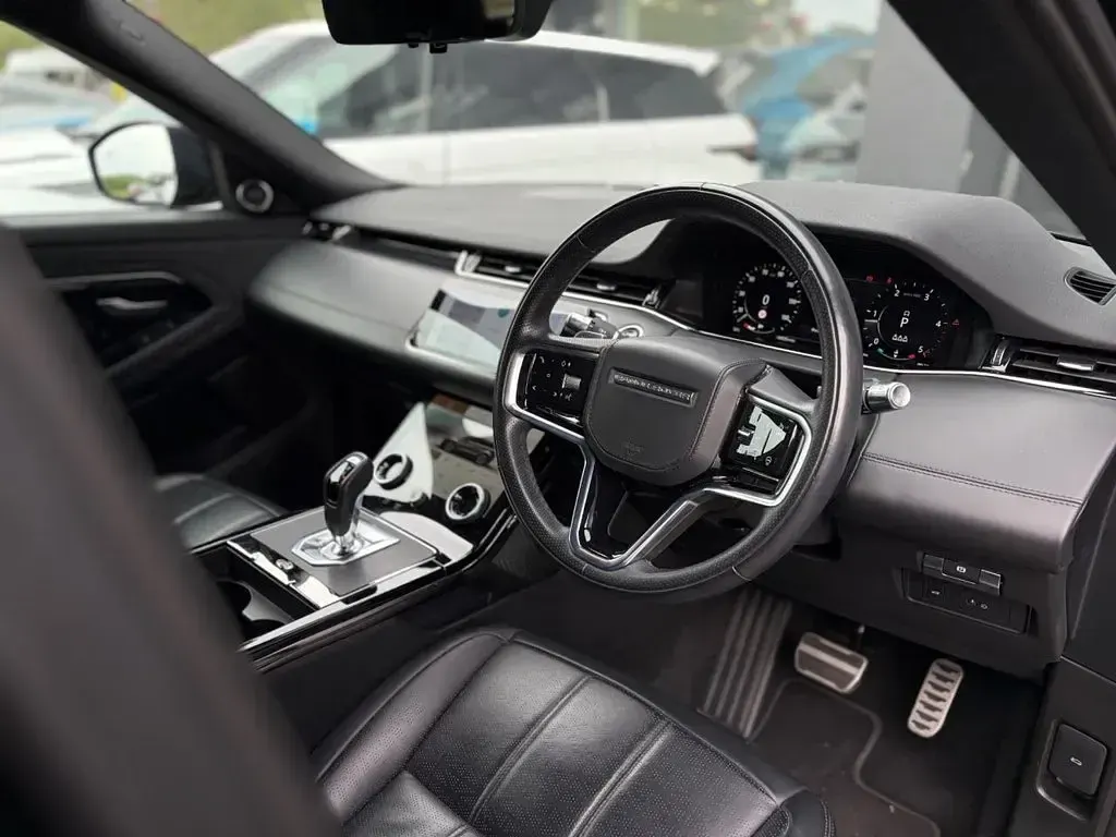 Used Land Rover Range Rover evoque HSE Dynamic 204 HP (150 kW) 2021 Black SUV