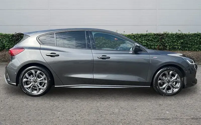 Used Ford Focus ST-Line 155 HP (114 kW) 2025 Hatchback