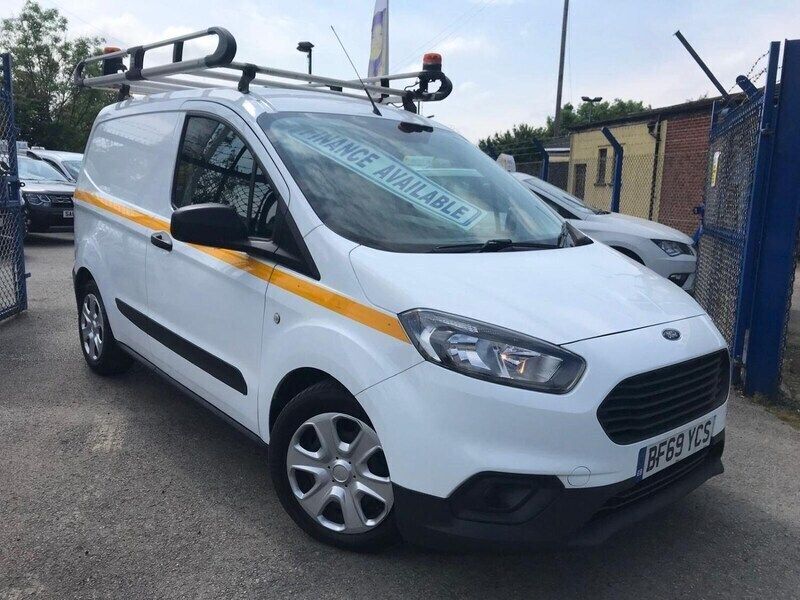 White Used 2019 Ford Transit Trend | £5,495 (Fair price) - Image 1/2