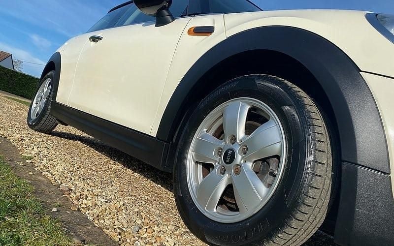 Used Mini Cooper Hatch 136 HP (100 kW) 2017 Hatchback