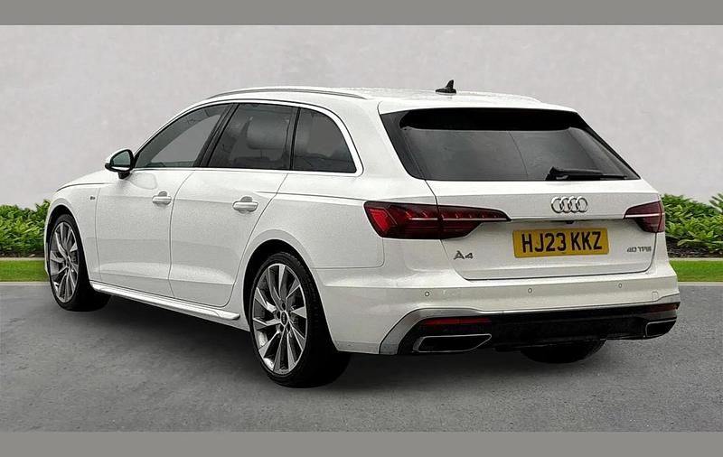 Used Audi A4 S-Line 204 HP (150 kW) 2023 White Estate