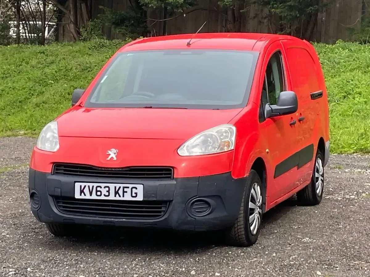Usado Peugeot Partner S 2014 Vermelho