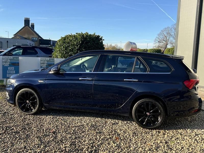 Used Fiat Tipo Lounge 120 HP (88 kW) 2016 Blue Estate