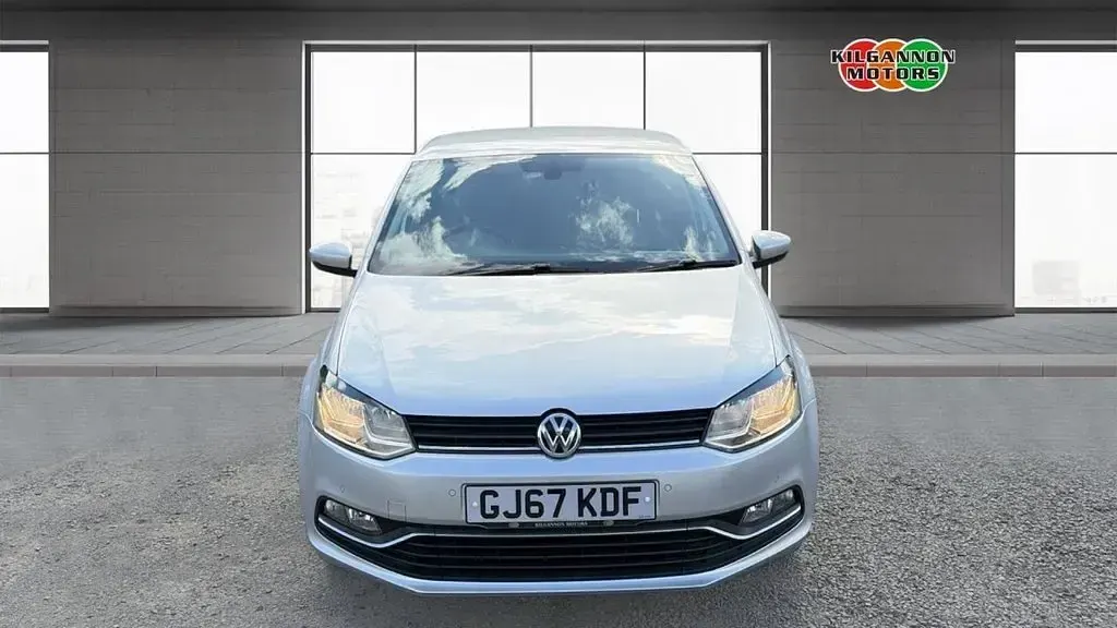 Used VW Polo Edition 90 HP (66 kW) 2017 Silver Hatchback