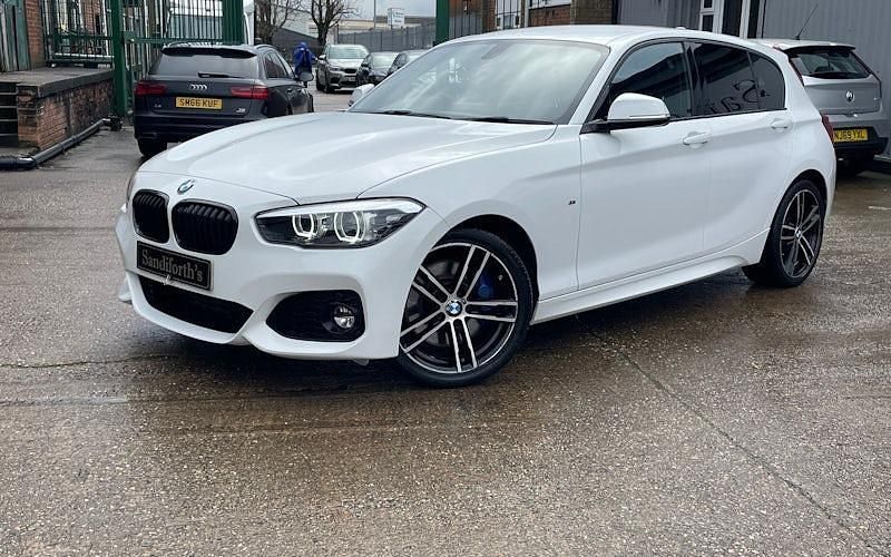 Używany BMW 118 Efficient Dynamics 136 KM (100 kW) 2018 Biały Hatchback