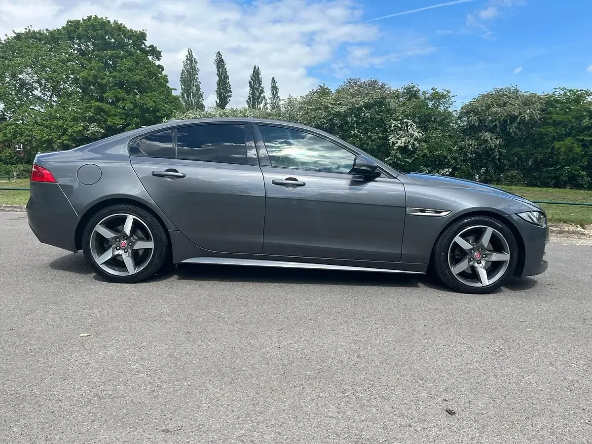 Used Jaguar XE R-Sport 180 HP (132 kW) 2019 Grey Sedan