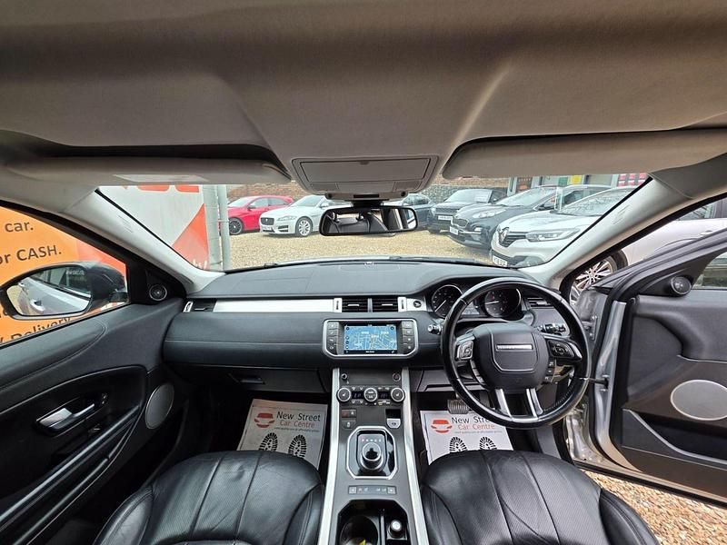 Begagnad Land Rover Range Rover evoque SE 2017 Silver Kombi