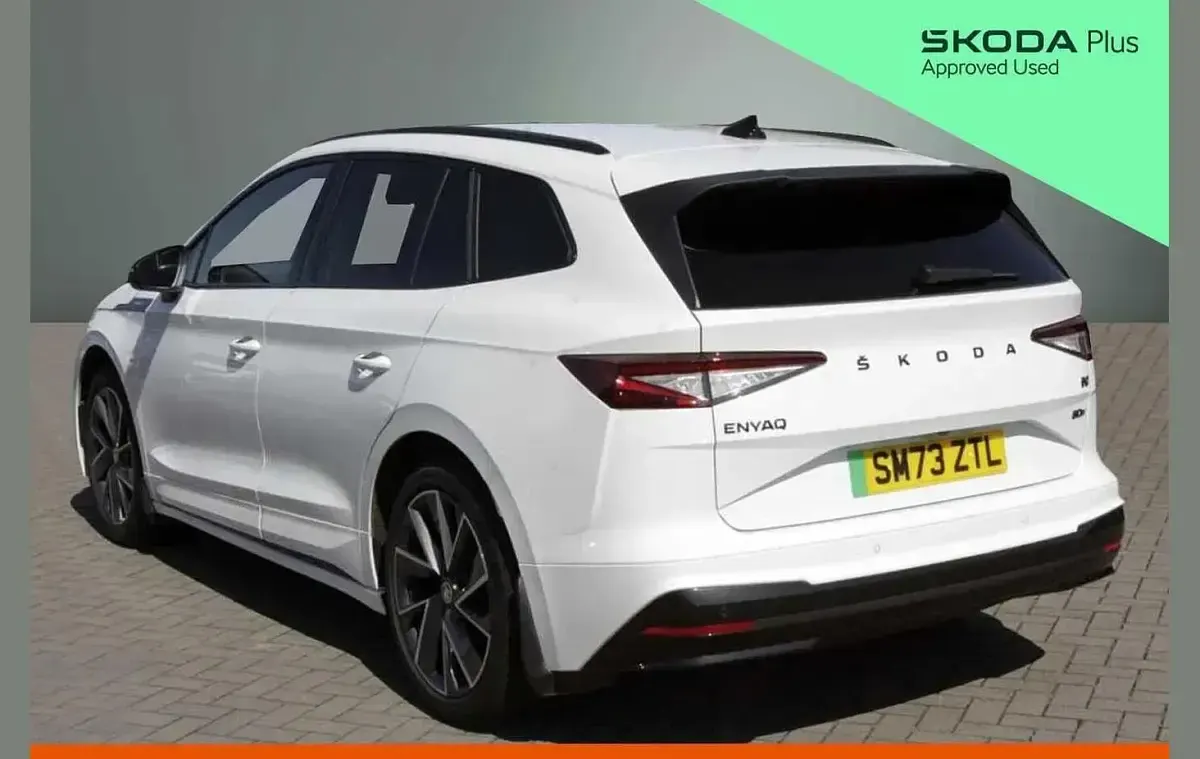 Used Skoda Enyaq iV SportLine 194 kW (265 HP) 2023 White SUV