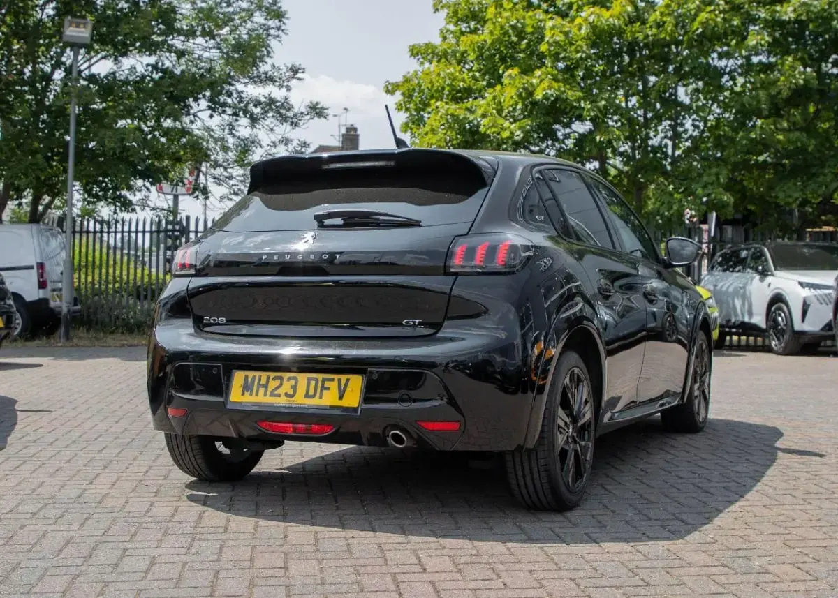 Used Peugeot 208 GT 99 HP (72 kW) 2023 Black Hatchback