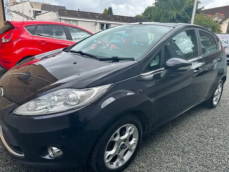 Used Ford Fiesta Zetec 94 HP (69 kW) 2012 Black Hatchback