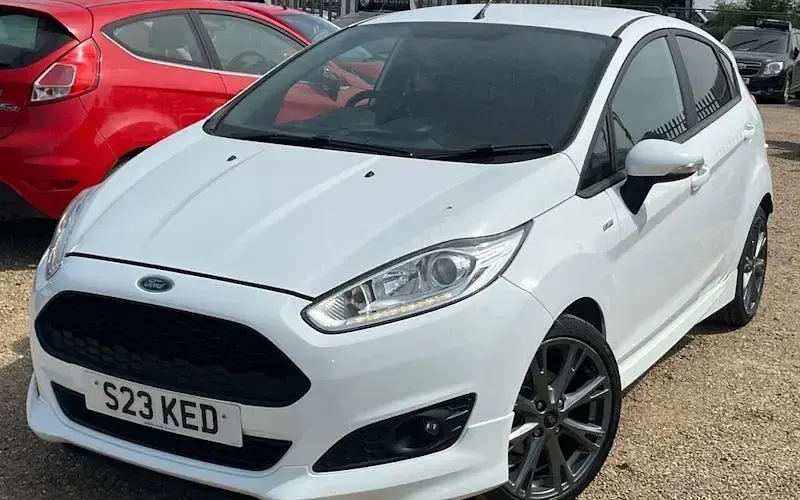 Used Ford Fiesta ST-Line 101 HP (74 kW) 2017 White Hatchback