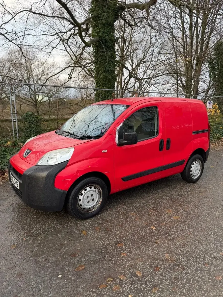 Gebraucht Peugeot Bipper S 2011 Rot Van / Kleinbus