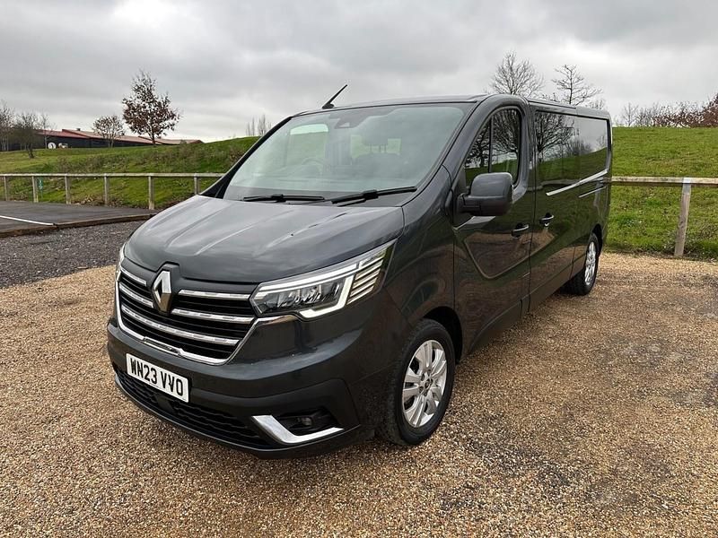 Used Renault Trafic 2023 Grey MPV