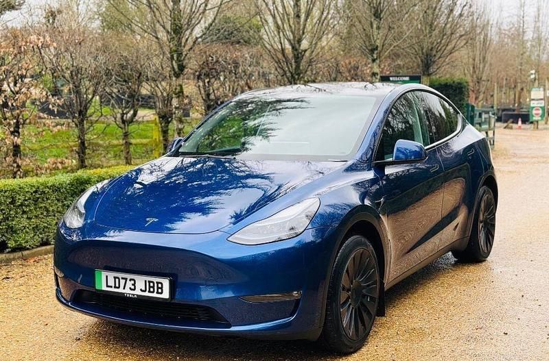 Used Tesla Model Y RWD 219 kW (299 HP) 2024 Blue SUV