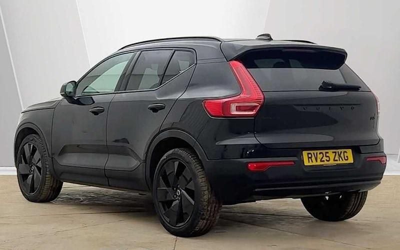 Used Volvo XC40 Plus 163 HP (119 kW) 2026 SUV