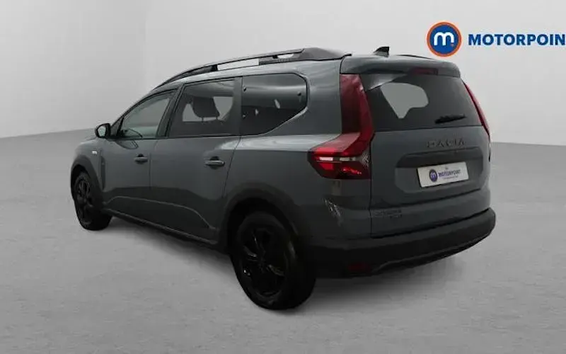 Used Dacia Jogger Extreme 141 HP (103 kW) 2025 MPV