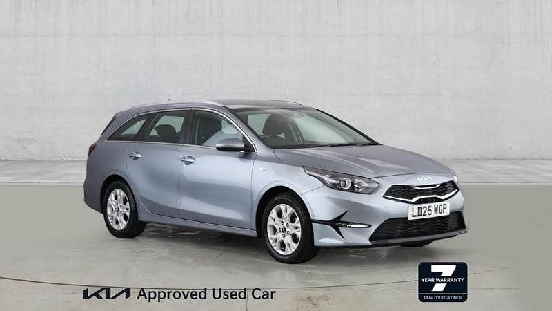 Used Kia Ceed 138 HP (101 kW) 2025 Silver Hatchback