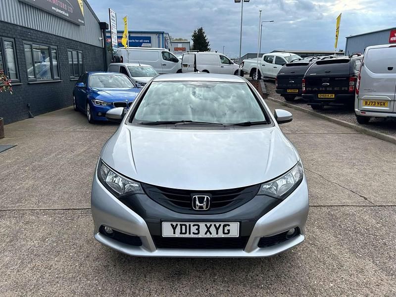 Used Honda Civic ES 2013 Silver Hatchback