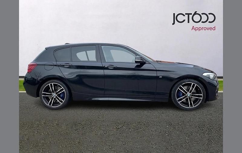 Used BMW 118 Efficient Dynamics 134 HP (98 kW) 2019 Black Hatchback