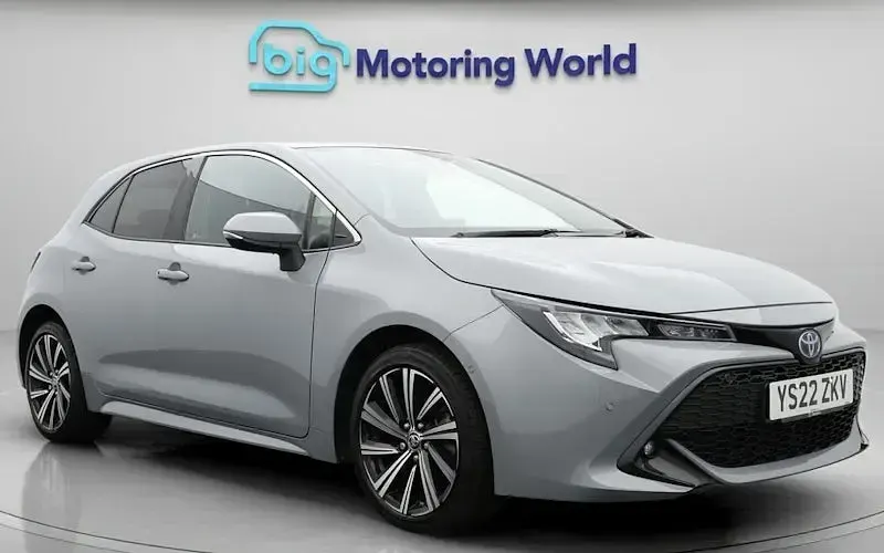 Used Toyota Corolla Design 122 HP (89 kW) 2022 Hatchback