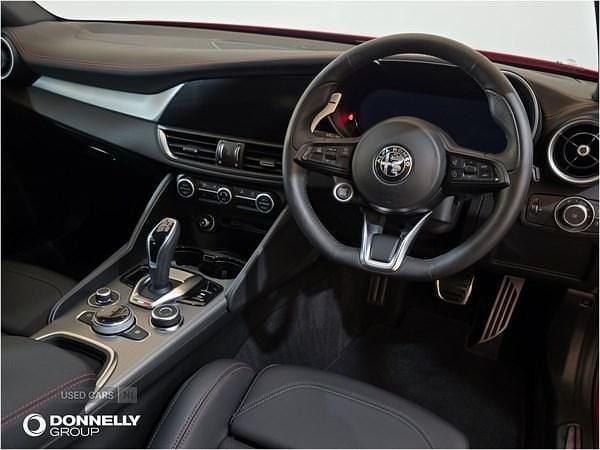 Used Alfa Romeo Giulia 280 HP (205 kW) 2025 Red/black Sedan