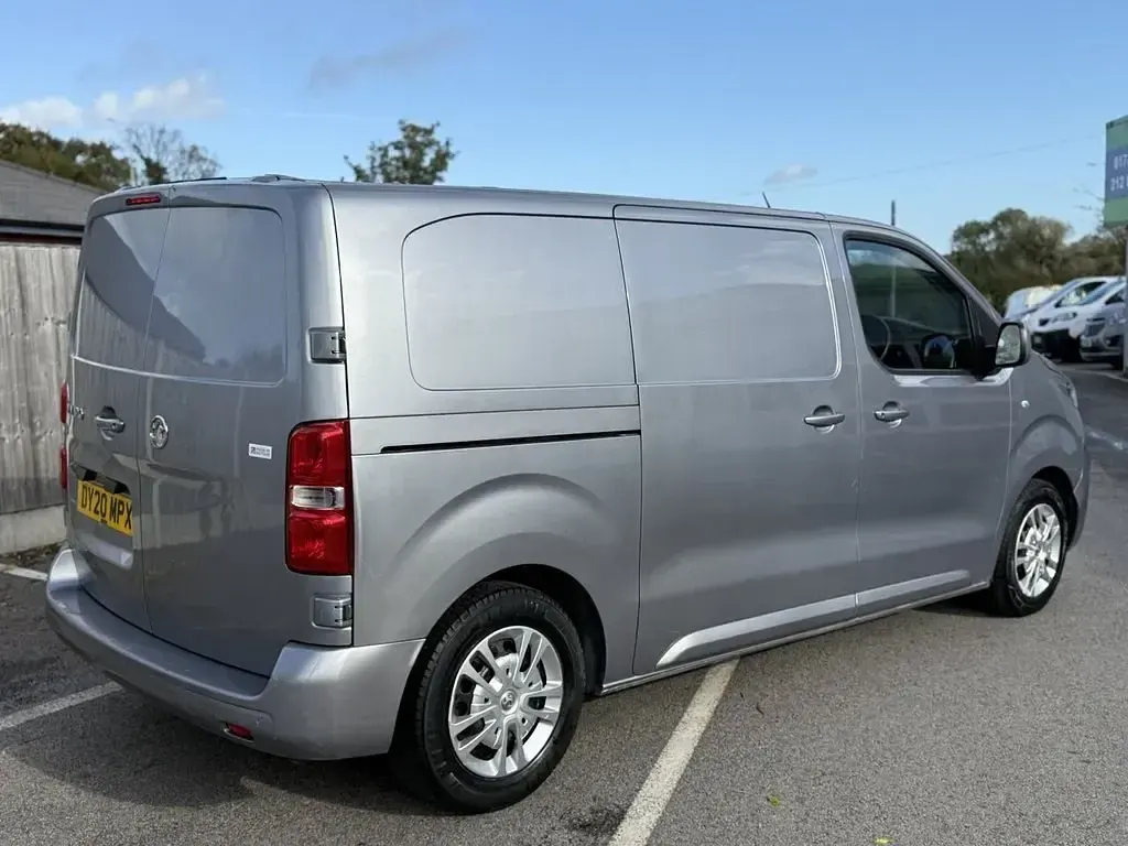 Gebraucht Vauxhall Vivaro Sportive 2020 Grau Van / Kleinbus
