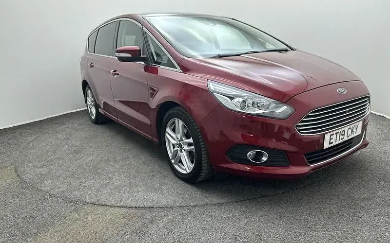 Used Ford S-MAX Titanium 190 HP (139 kW) 2019 MPV